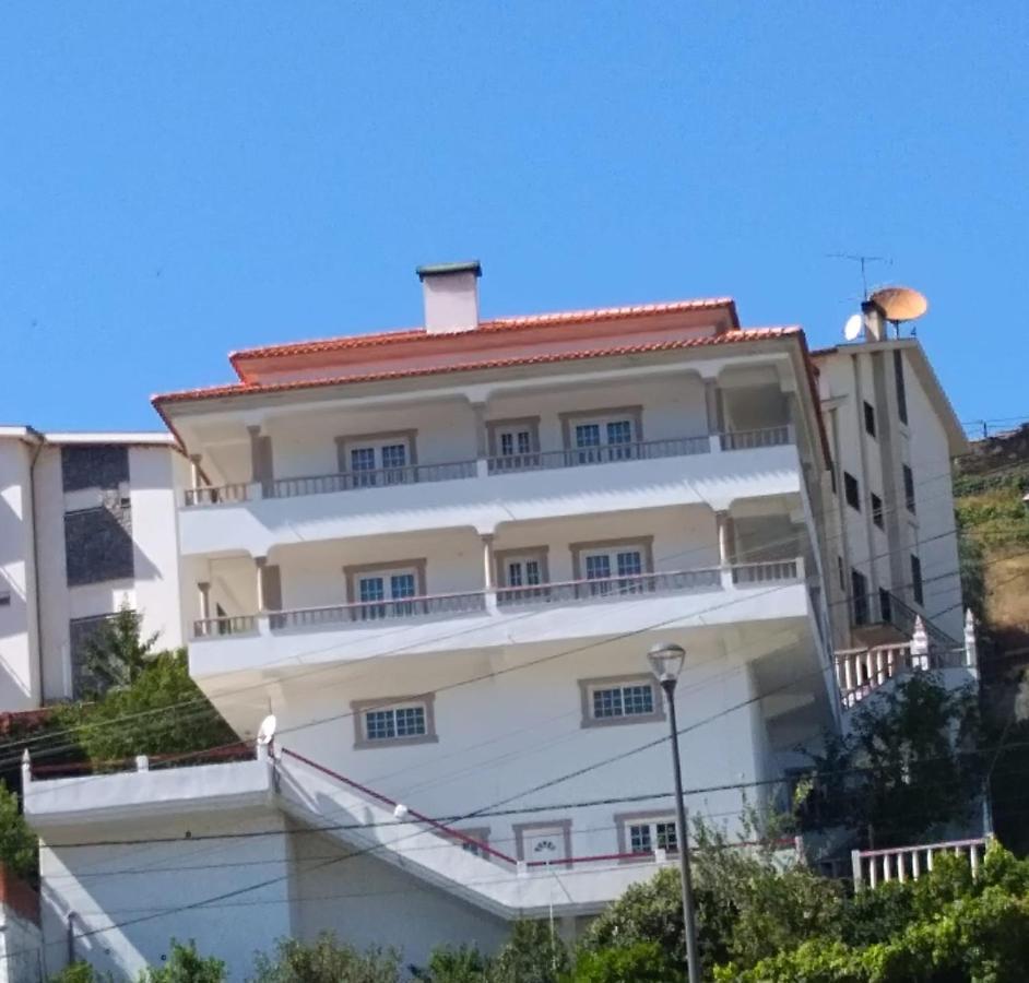 Alojamento Dos Santos - Pinhão Buitenkant foto